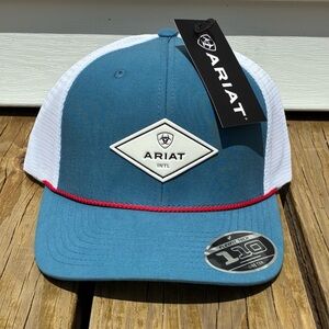 NWT Ariat Blue and White Mesh Ball Cap